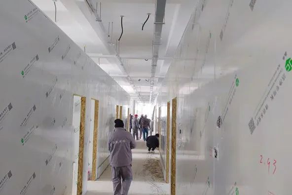 疫情就是命令，潔凈板材廠家宏鑫源緊急馳援多地方艙醫(yī)院建設(shè)(圖13)